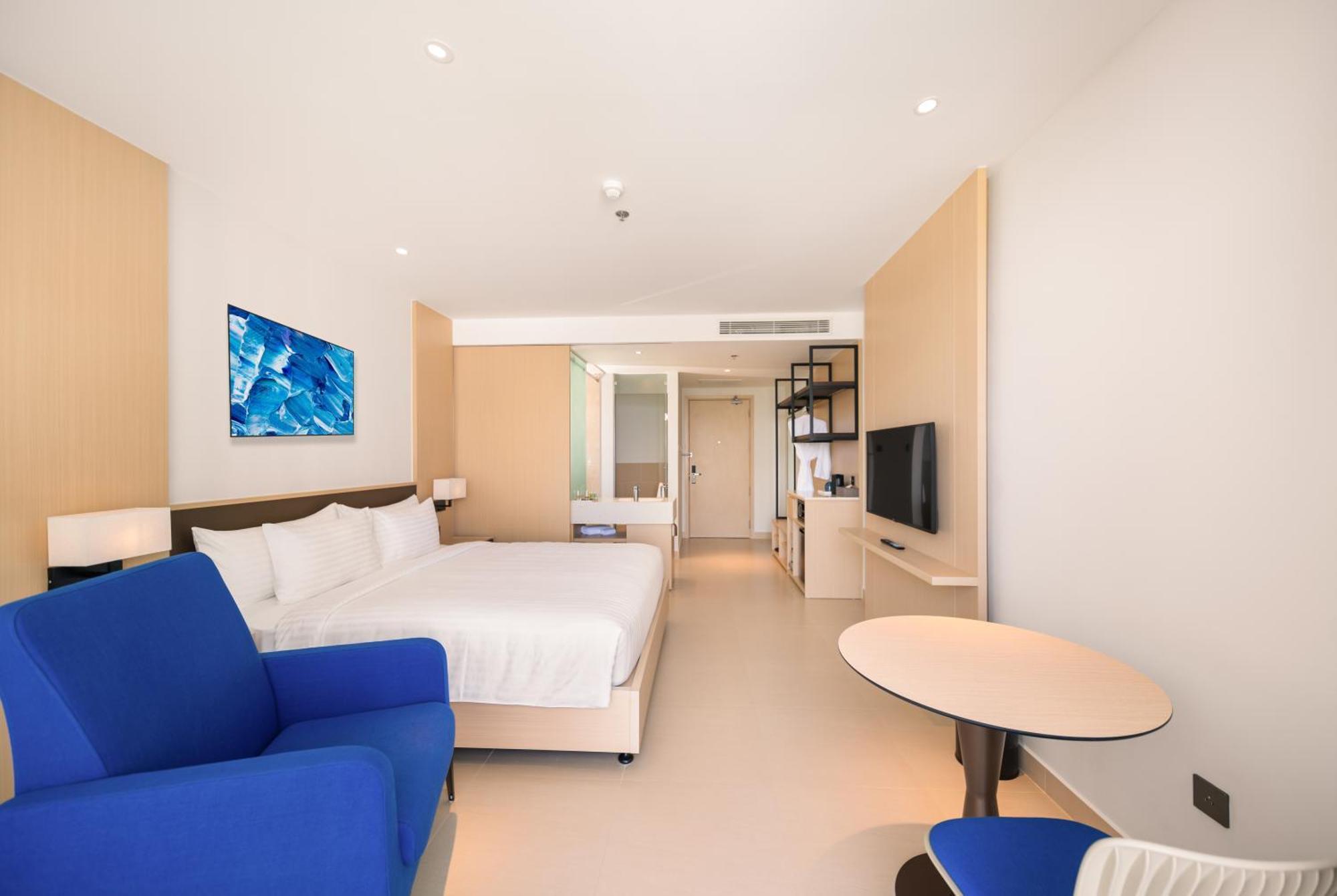 The Empyrean Cam Ranh Beach Resort Exterior photo