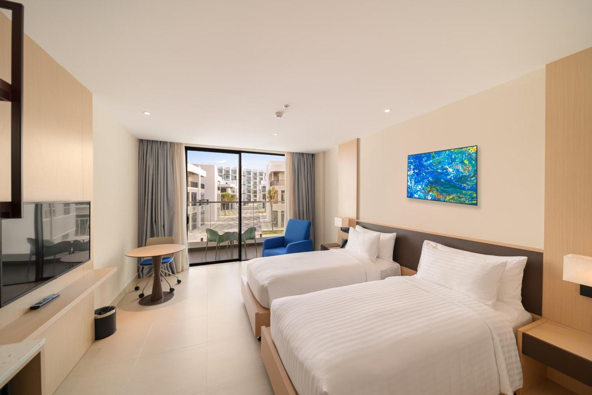The Empyrean Cam Ranh Beach Resort Exterior photo
